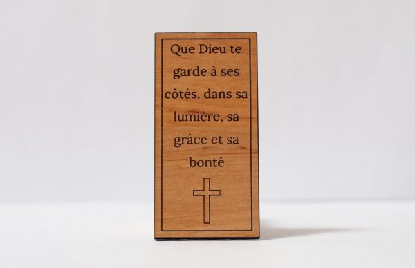 Amulette funéraire adhésive en bois d'aulne massif