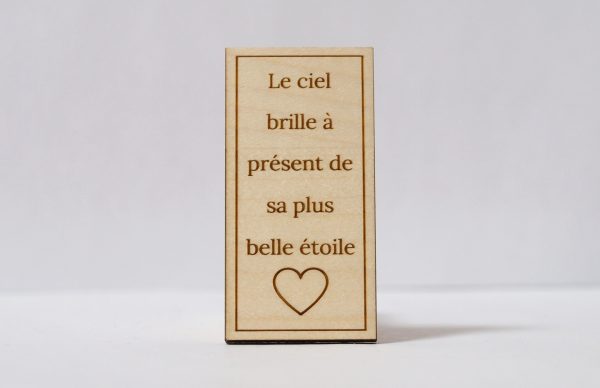 Amulette funéraire adhésive en bois d'érable massif